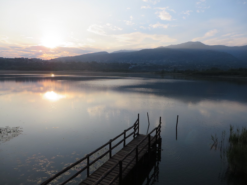 Dom 08 Giu - PR Valle del Lambro - Sul Lago argentato: osservazione ed escursione in barca in una notte di Luna quasi piena